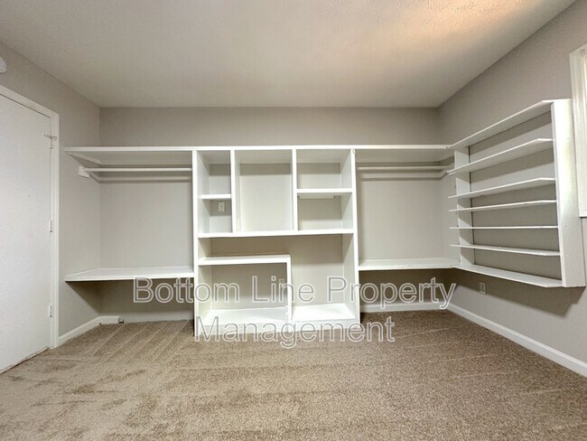 Building Photo - 3634 Durham Ln