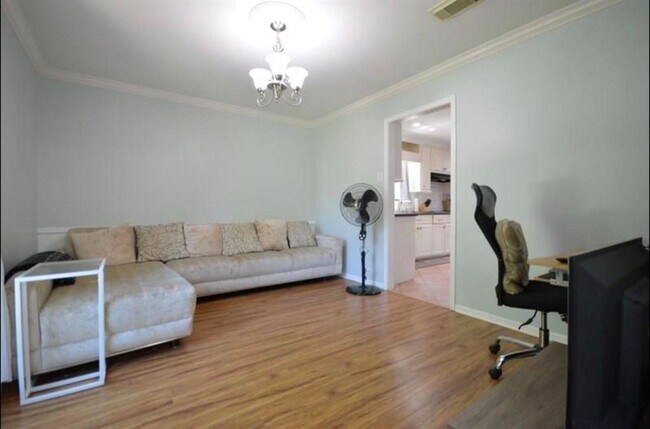 Building Photo - 4107 Cypress Lake Dr