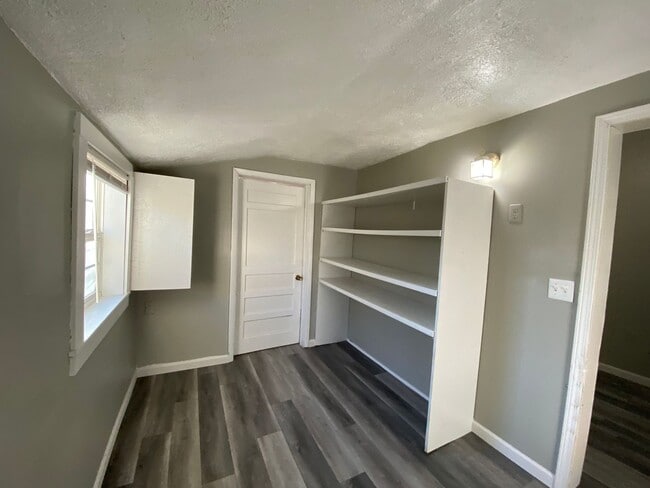 Building Photo - Welcome home!