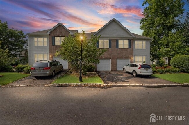 Building Photo - 302 Berkshire Dr