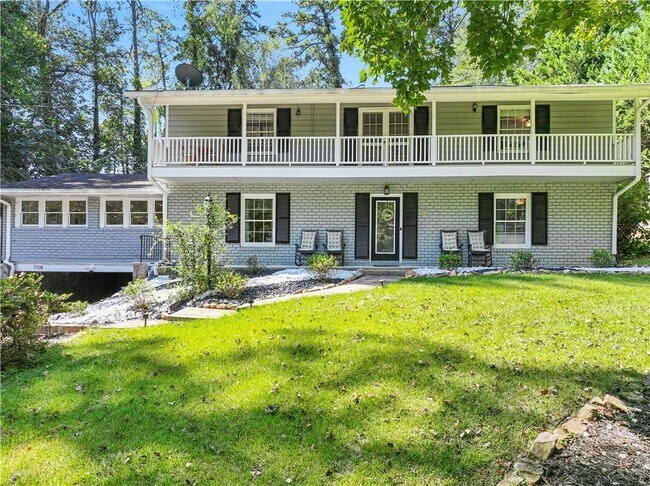 Building Photo - 1708 Childerlee Ln NE