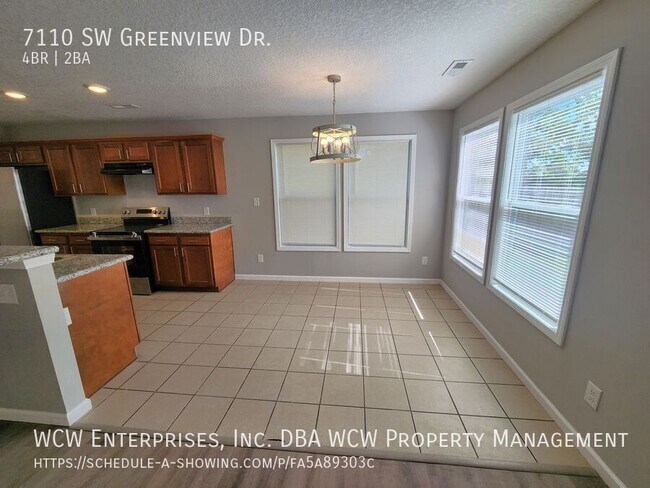 Building Photo - 7110 SW Greenview Dr