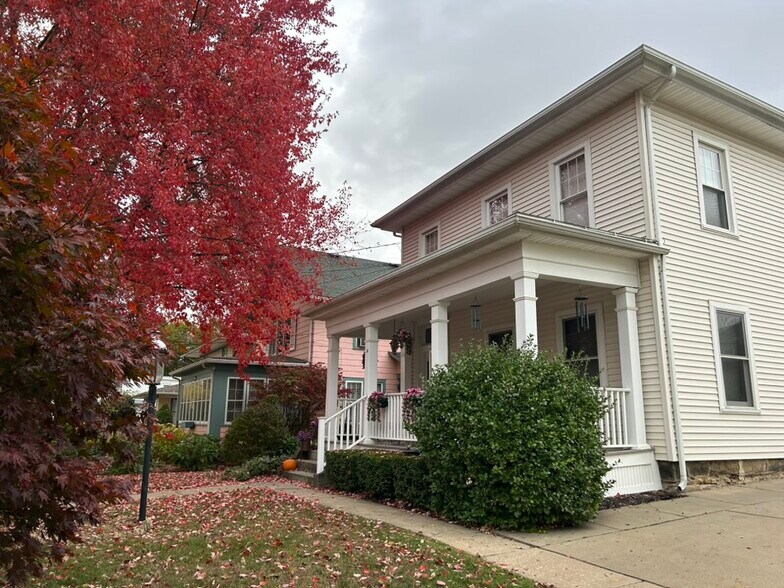 Building Photo - 14 Conewango Ave