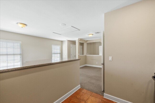Building Photo - 2458 Goldenrod Wy