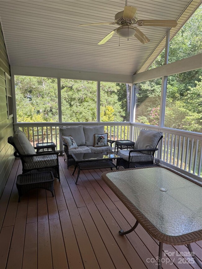 Building Photo - 9001 Warbler Ct
