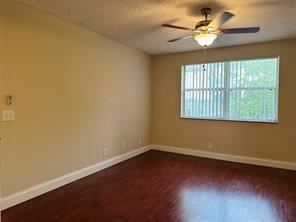 Building Photo - 2 br, 2 bath Condo - 8851 Wiles Rd Apt 303