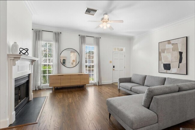 Building Photo - 7962 Wrenwood Blvd