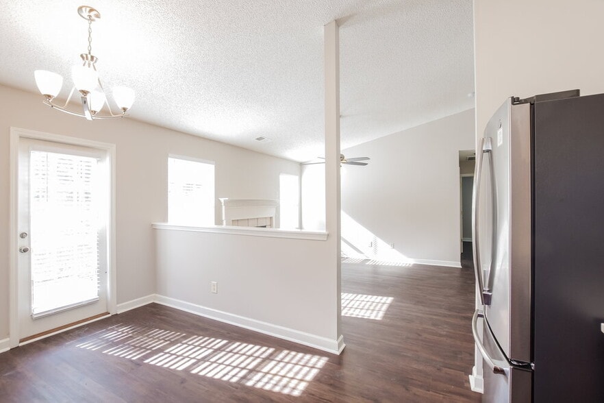 Building Photo - 4089 Counselors Dr