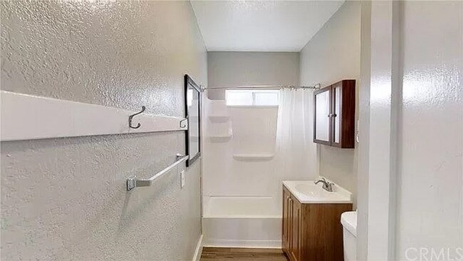 Building Photo - 1234 N Loma Vista Dr