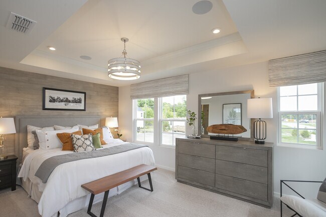 Building Photo - 5339 Bellflower Hls