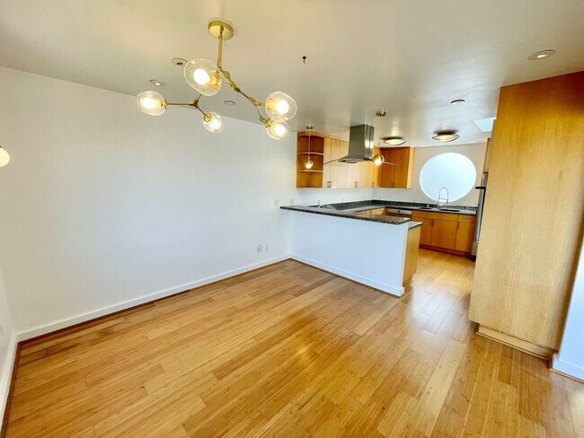 Building Photo - Contemporary, Stunning 3BR/2.5BA Noe Valley Home w/Tranquil Garden! PROGRESSIVE