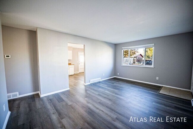 Building Photo - 16232 W 13th Ave