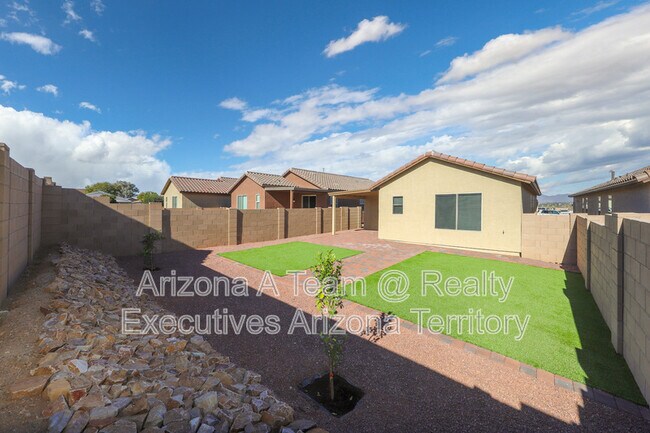 Building Photo - 4639 S Brandywine Dr