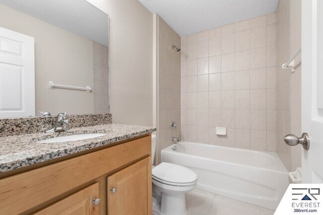 Building Photo - 16 Squanto Pl