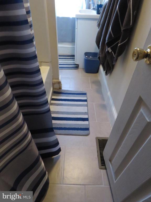 Building Photo - 519 N 35th St