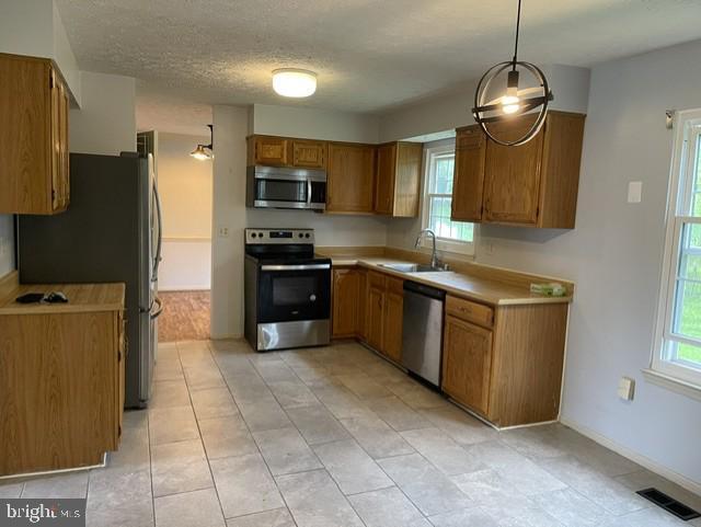 Building Photo - 8583 Wheatfield Way