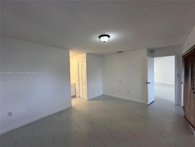 Building Photo - 9702 SW 138th Ave