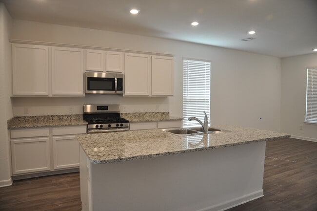 Building Photo - 32327 Melbrooke Dr