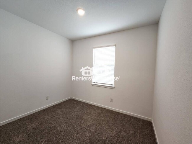 Building Photo - 7230 Greenbriar Bnd Ct