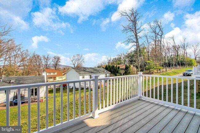 Building Photo - 51 Overlook Dr.