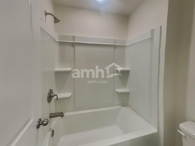 Building Photo - 1353 Mount Logan Dr