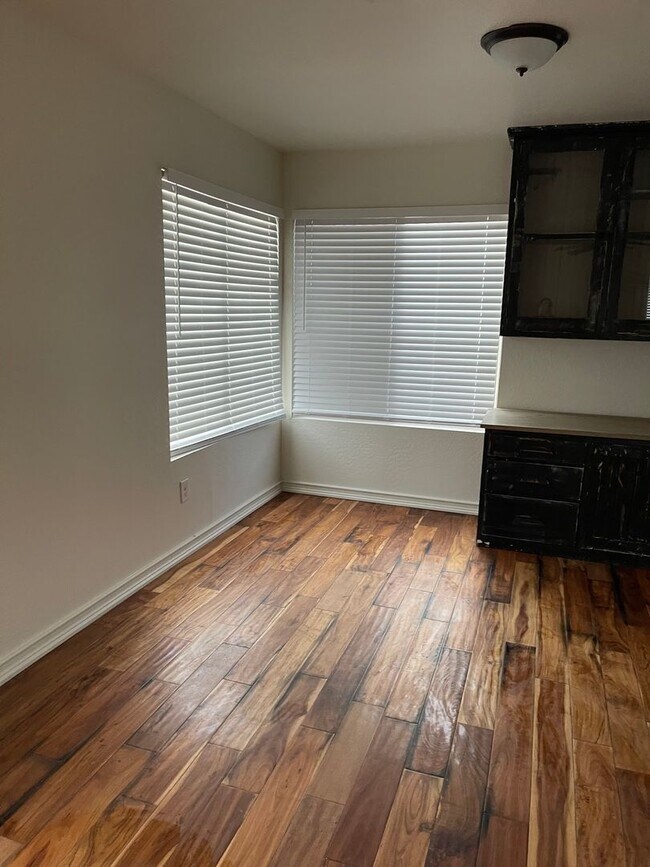 Building Photo - Superstition Springs 4 bedroom/3 baths w/ PRIVATE POOL