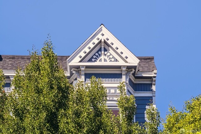 Building Photo - 282 Eureka St