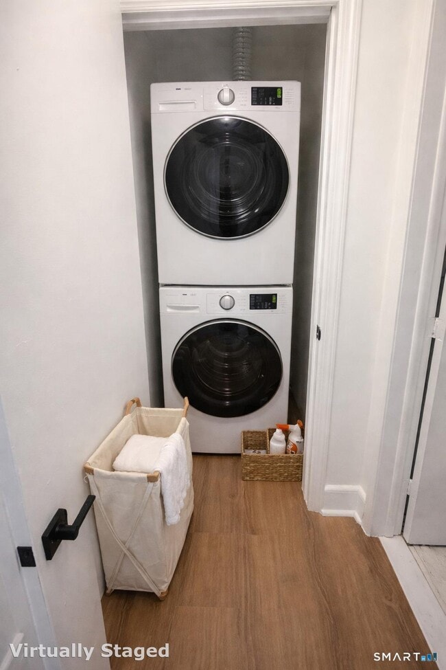 Building Photo - 4 Division St