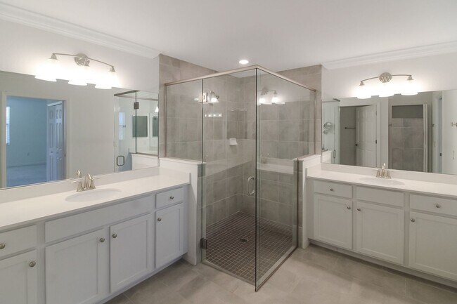 Building Photo - Sarasota National Annual Condo for Rent
