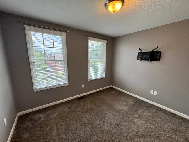 Building Photo - Move-In Ready Wexford Home Featuring Modern Updates and an Attached Two-Car