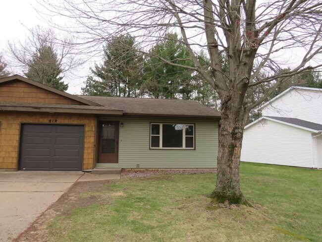 Primary Photo - 817 Dorbe St