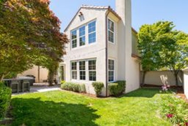 Building Photo - Private 4-Bedroom Cul-de-Sac Home with Hot Tub & Two Living Areas