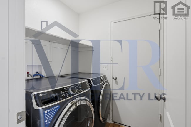 Building Photo - 4Bed/2Bath House in Sierra Vista, AZ! Ready for Immediate Move-In! -- RV GATE!