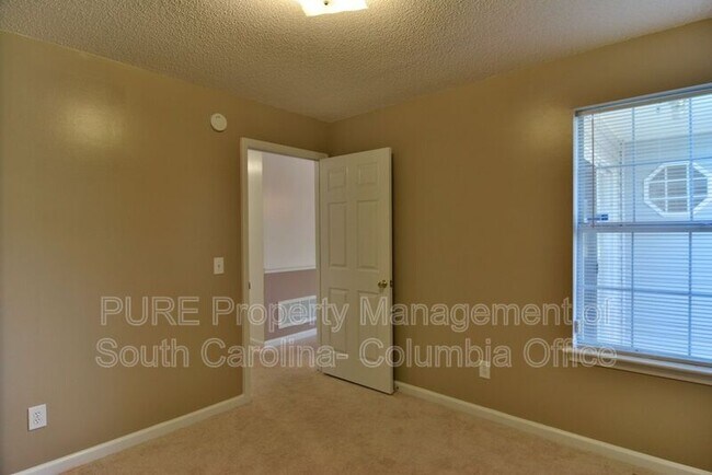 Building Photo - 45 Bradstone Cir