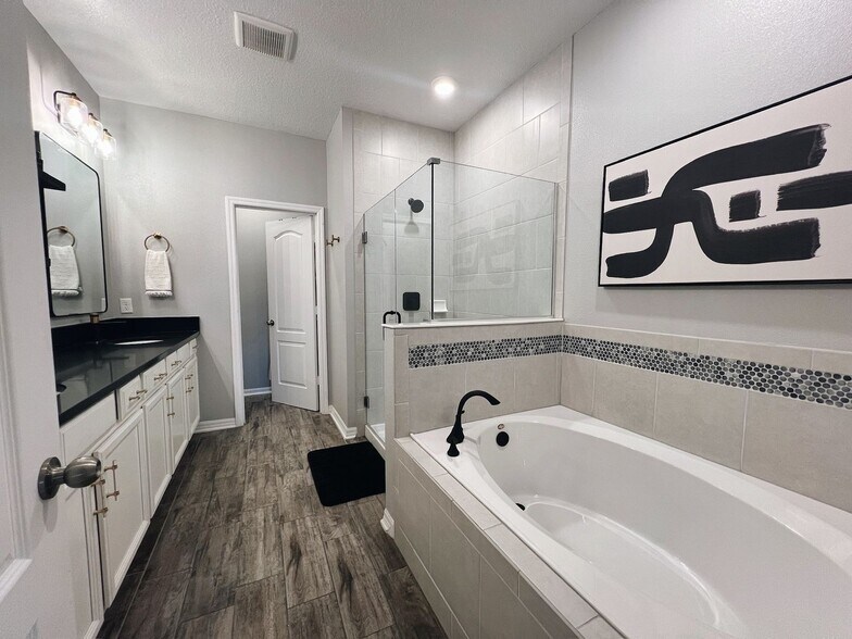 Building Photo - 2662 White Isle Ln