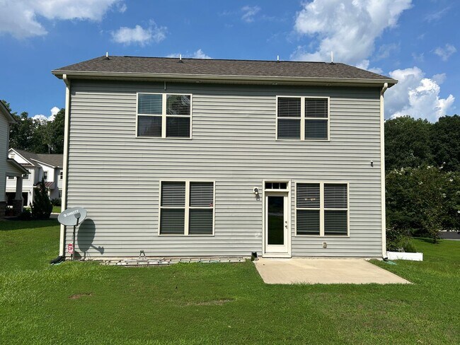 Building Photo - 3 Bed | 2.5 Bath House in Clayton