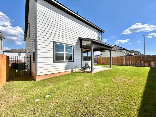 Building Photo - Modern 3/BR 2.5/BA Home with Porch, Deck &...