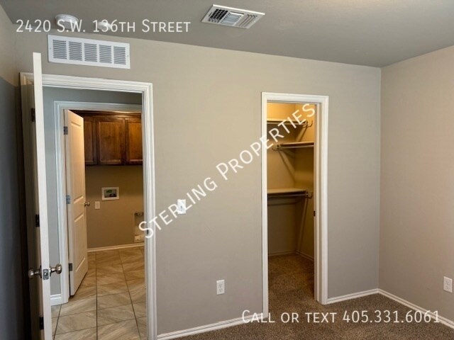 Building Photo - 2420 SW 136th St