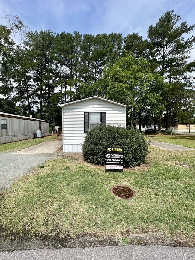 Building Photo - 300 Ricks Rd