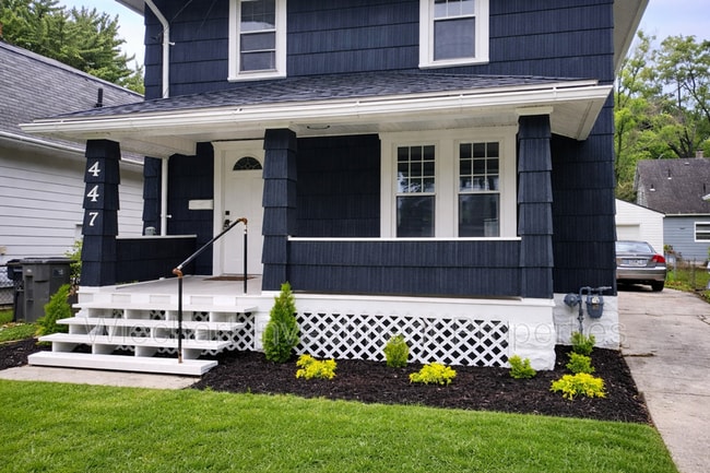 Building Photo - 447 Hazel Ave