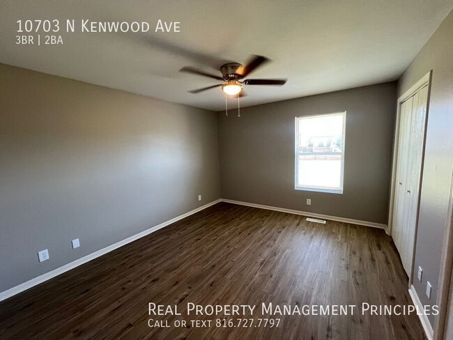 Building Photo - *MOVE-IN SPECIAL* Completely Remodeled, Sp...