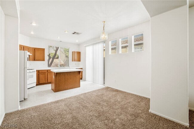 Building Photo - 413 Magnolia Arbor St