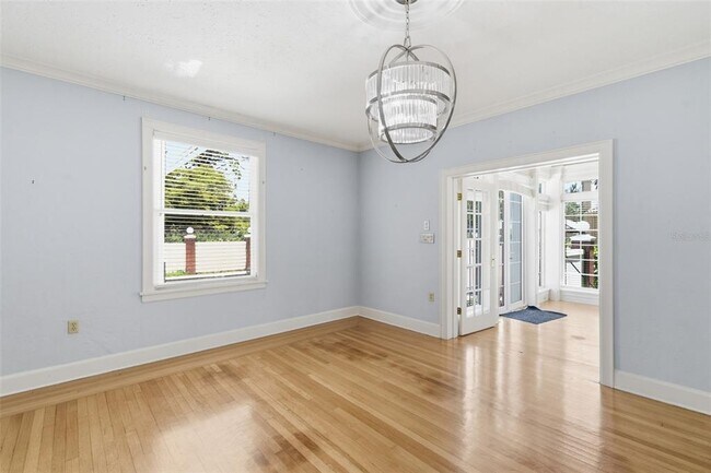 Building Photo - 555 18th Ave NE