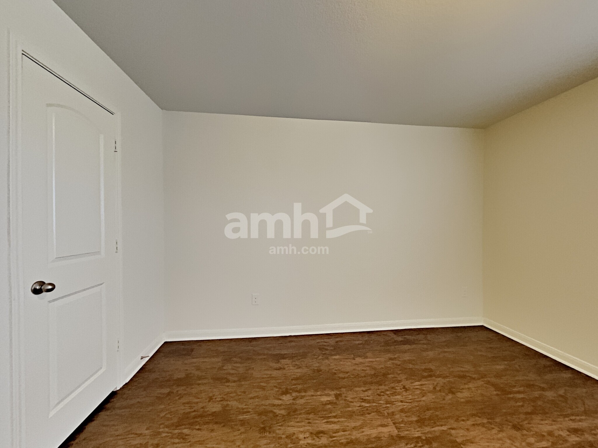 Building Photo - 12898 Cedarcreek Trl