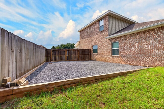 Building Photo - 10557 Sweet Bay Dr