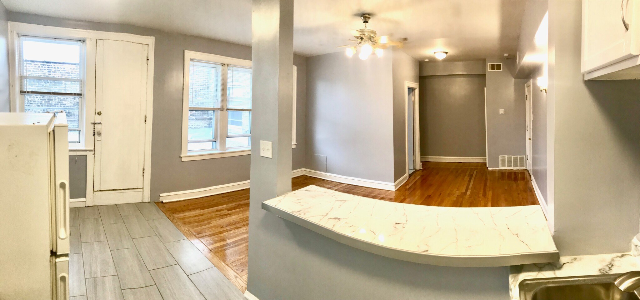 Building Photo - 4165 S Archer Ave