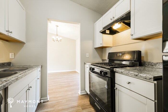 Building Photo - 1127 Mainstreet Valley Dr