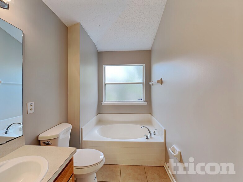 Building Photo - 2950 Bessent Rd