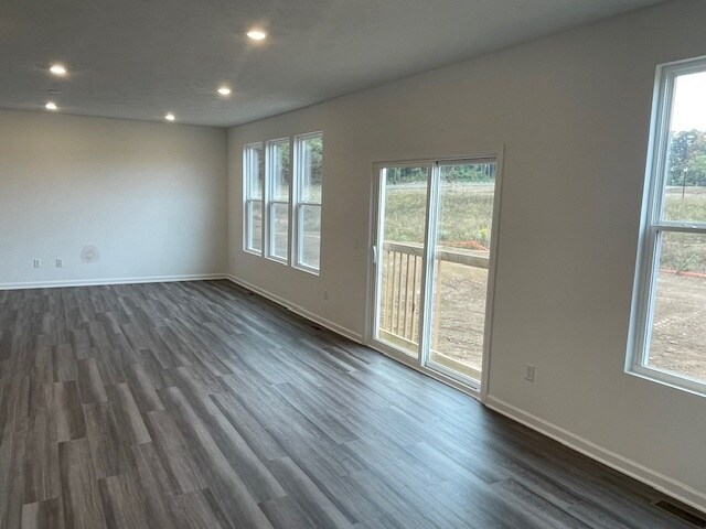 Building Photo - 990 Marissa Dr