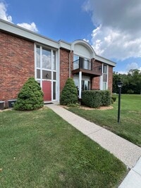 Building Photo - 29403 Bobrich St